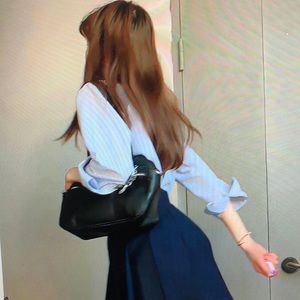 Meet your Posher, Judith